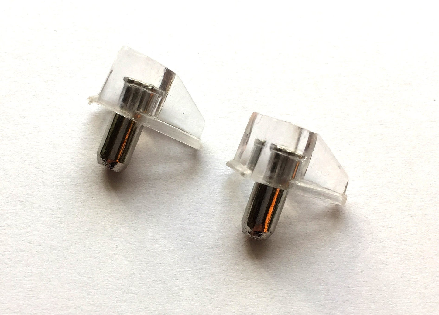 Design61 20 supports d'étagère avec tige en acier Ø 5 mm en transparent